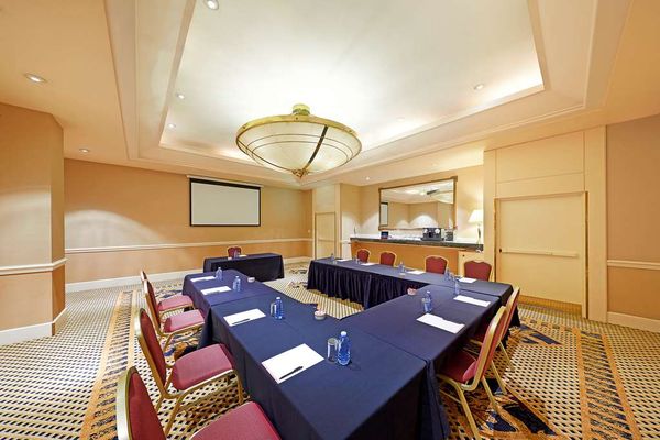 Stamford Plaza Sydney Airport Hotel & Conference Centre by null