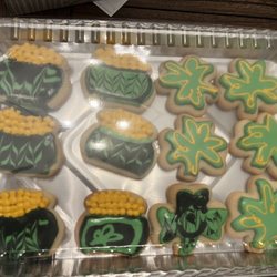 Rochester Brainery - Cookie decorating from st Patrick's day class!