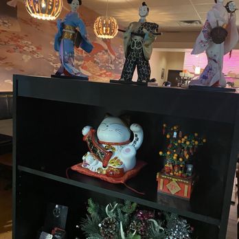 Mika Sushi II - Sushi Bars Near Me - Westminster, Colorado
