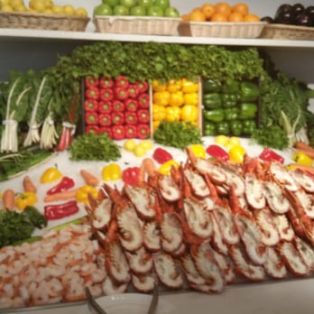 Limani - Raw bar at the sunday brunch buffet. Lobster and shrimp cocktail! - Greek Near Me - Roslyn, New York