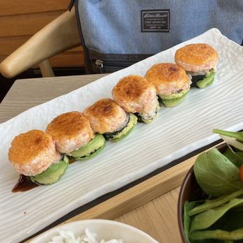 Akami Sushi - Baked salmon roll - Sushi Bars Near Me - Arcadia, California