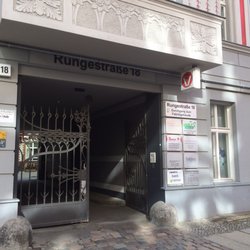 Dipl.Med.Vet. Jörg Porada - Rungestr. 18, Hofeinfahrt