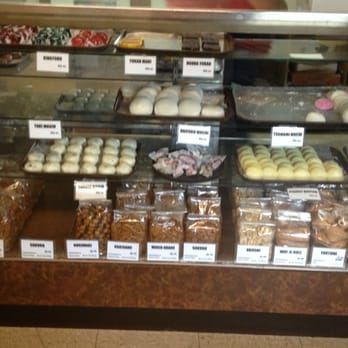Nisshodo Candy Store - Candy Stores Near Me - Honolulu, Hawaii Nisshodo Candy Store - Candy Stores Near Me - Honolulu, Hawaii