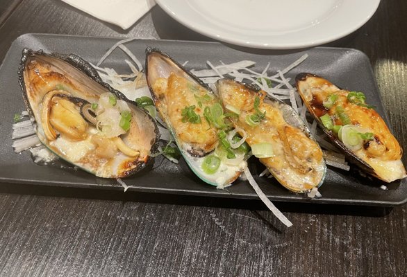 Takumi Izakaya by null