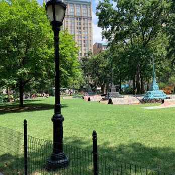 Shake Shack Madison Square Park - View to eat - Fast Food Near Me - New York, New York