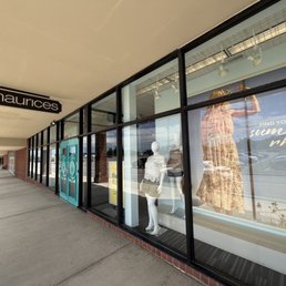 Exterior photo of Maurices - Pittsburgh, Pennsylvania Exterior photo of Maurices - Pittsburgh, Pennsylvania