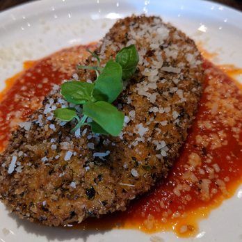 Warehouse 72 - Fried mozzarella with marinara sauce - New American Near Me - Houston, Texas Warehouse 72 - Fried mozzarella with marinara sauce - New American Near Me - Houston, Texas