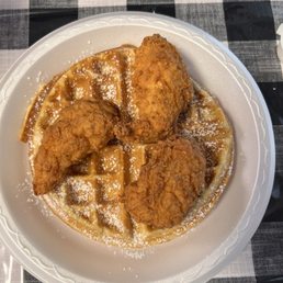 Classic Chicken and Waffles Classic Chicken and Waffles