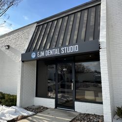 EJM Dental Studio - Outside view