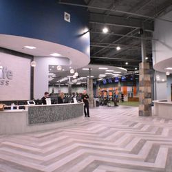 Onelife Fitness - Valley Mall
