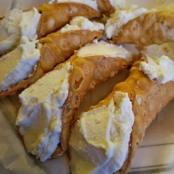 Pellicci's - I'm in heaven! - Italian Near Me - Stamford, Connecticut