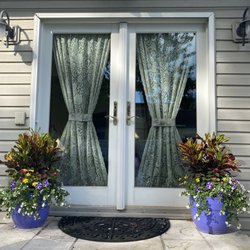 Desetta Nursery - Beautiful flower pots!