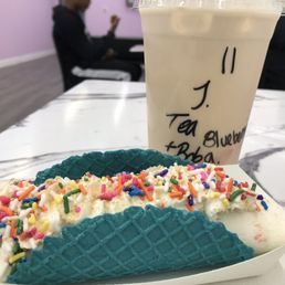 The Birthday Cake with Jasmine Milk Tea with Blueberry Boba The Birthday Cake with Jasmine Milk Tea with Blueberry Boba