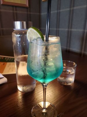 Lucky Well Irish Pub & Eatery by null