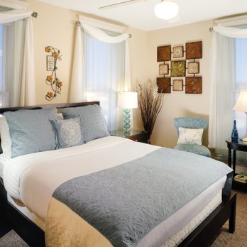 The Branson Hotel - Serendipity - Bed & Breakfast Near Me - Branson, Missouri