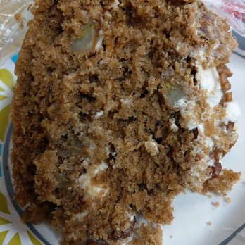 Henk's Bar-B-Que - Hummingbird cake. - Barbeque Near Me - Amarillo, Texas