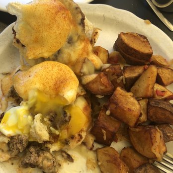 The Twins Restaurant - Sausage Benedict - American Near Me - Cotati, California