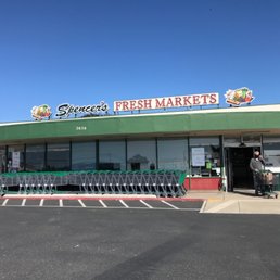 Exterior outside entrance of Spencer's Fresh Markets - Morro Bay, California Exterior outside entrance of Spencer's Fresh Markets - Morro Bay, California