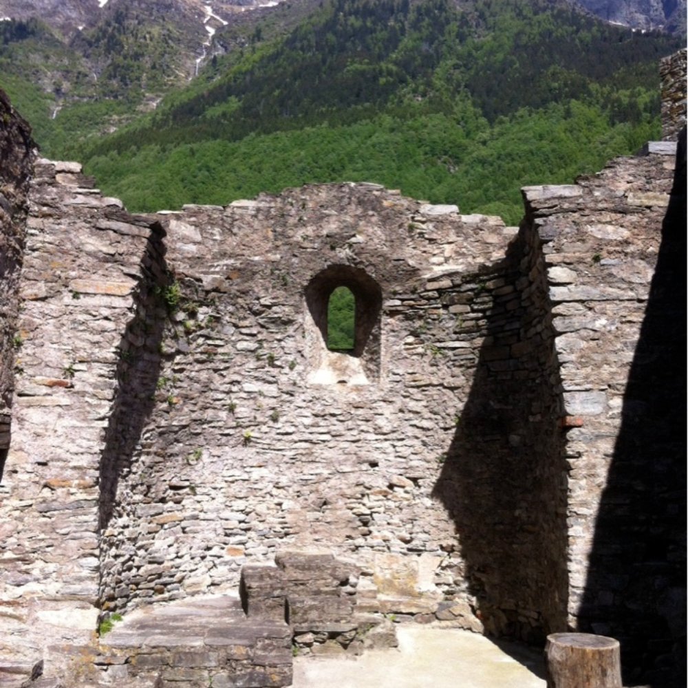 Castello di Mesocco - Mountains seen from Castello di Mesocco - Landmarks & Historical Buildings Near Me - Mesocco, GR
