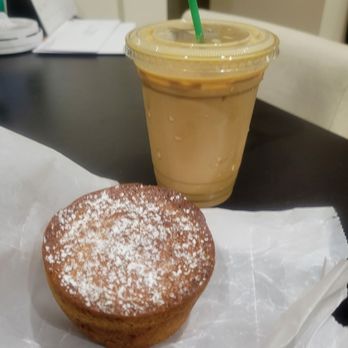 Mariposa Bakery - Latte and lemon poppy muffin - Bakeries Near Me - Cambridge, Massachusetts