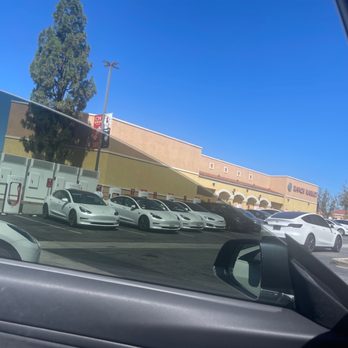 Tesla Supercharger - San Gabriel - EV Charging Stations Near Me - San Gabriel, California