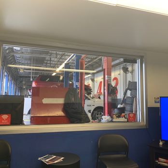 Pep Boys - Waiting room - Tires Near Me - Lawrenceville, Georgia