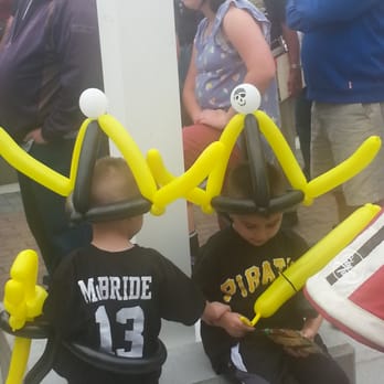 Alameda Landing - Awww...young Pittsburgh Pirates fans - Shopping Centers Near Me - Alameda, California Alameda Landing - Awww...young Pittsburgh Pirates fans - Shopping Centers Near Me - Alameda, California
