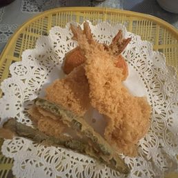 Tempura that comes with dinner sets. Tempura that comes with dinner sets.