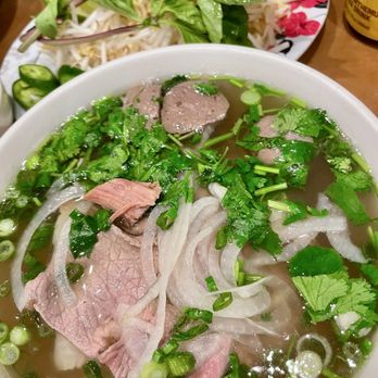 Pho Quynh - Pho Tai, BV, Gau (eye round beef, meatballs, and fatty brisket) - Vietnamese Near Me - Houston, Texas