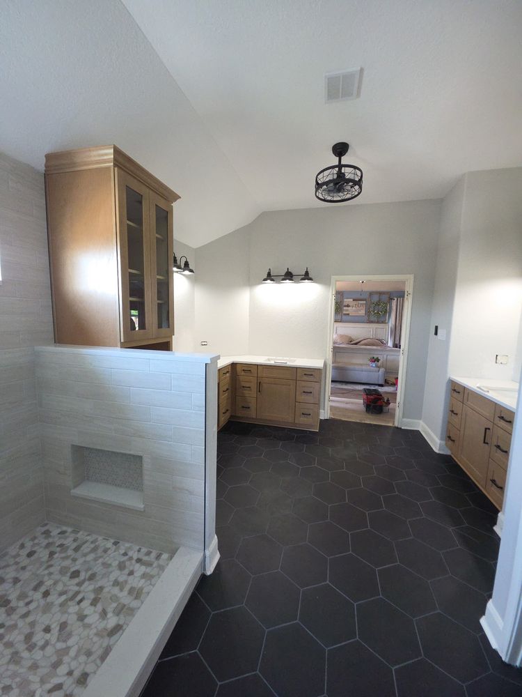 Slide of Luxx Home Remodeling