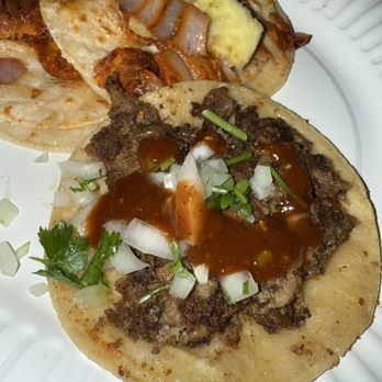 Leo's Tacos - Tavo de al pastor and tripa - Tacos Near Me - San Francisco, California