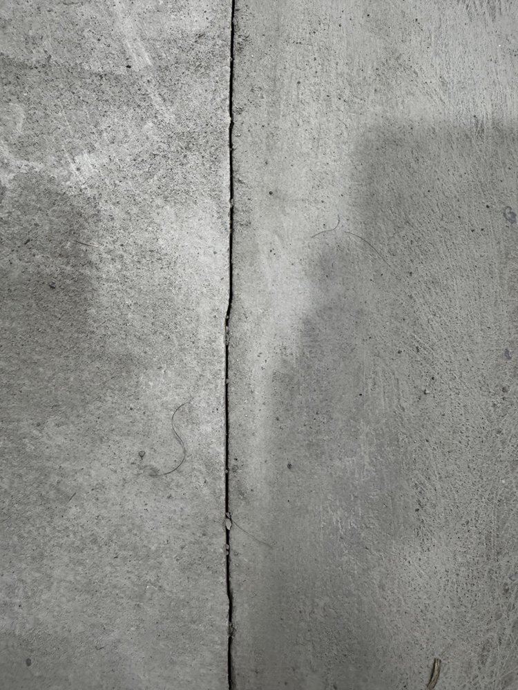 Slide of D & D Constuction