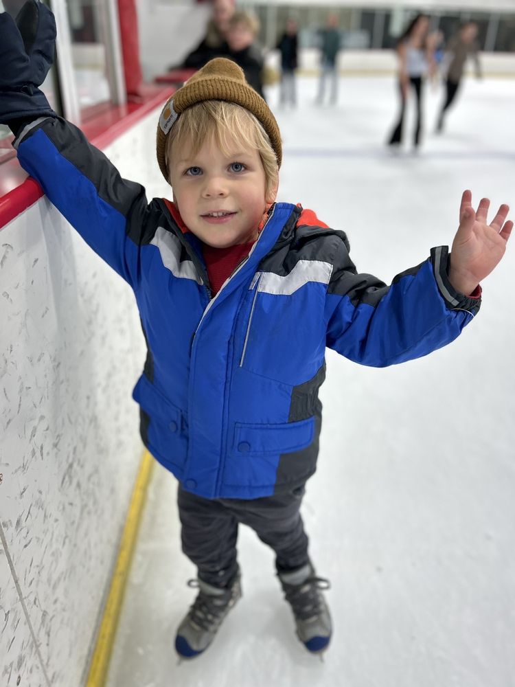 TOP SHELF ICE ARENA Updated September 2024 6152 W Grand Ave, Gurnee