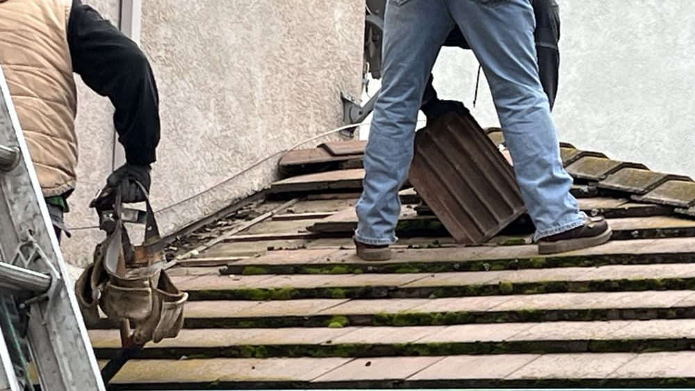 Slide of World Exteriors