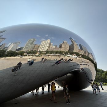 Cloud Gate - Bean - Public Art Near Me - Chicago, Illinois