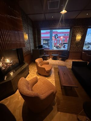 Percy Restaurant & Bar by null