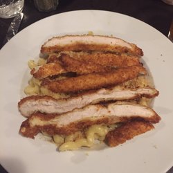 The Whiskey Biscuit - Mac and cheese with fried chicken!