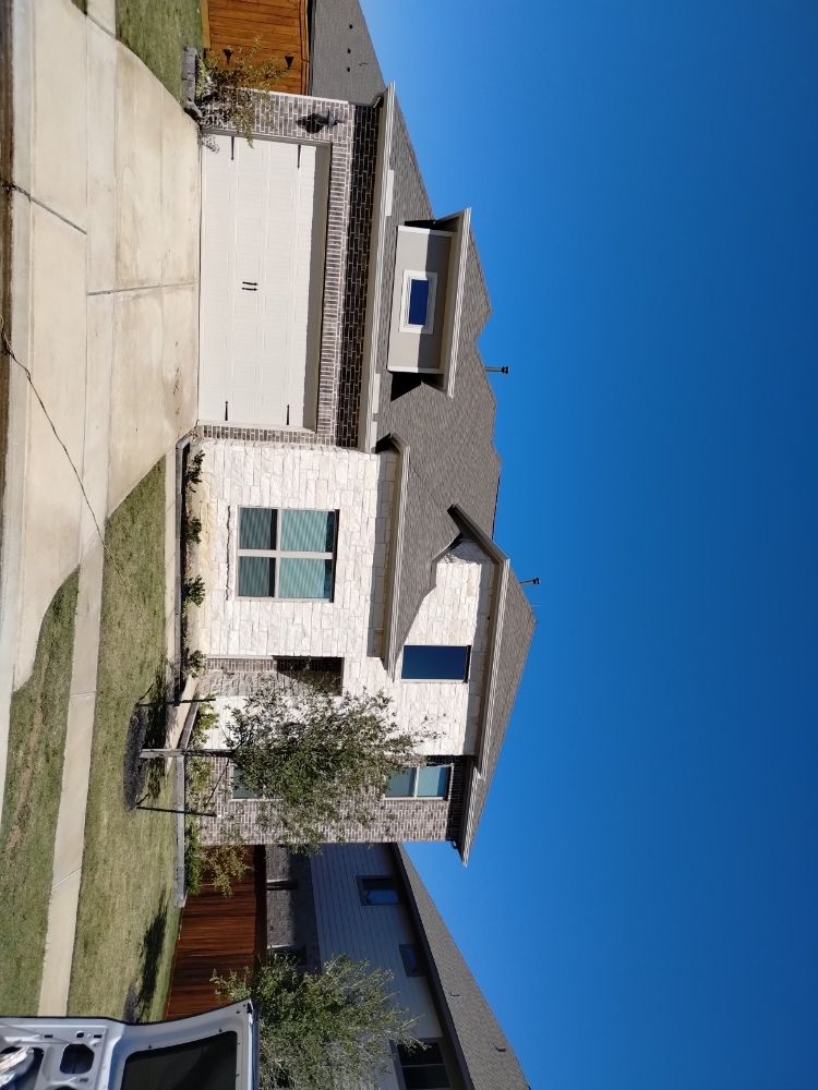 Slide of Diamond Roofing and Seamless Gutters