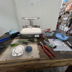 Agitsi Stained Glass - Work station