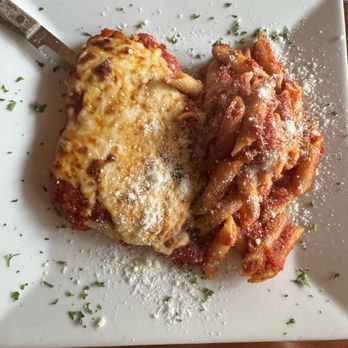 Mama Mia 44SW - Chicken Parmigiana - Seafood Near Me - New York, New York Mama Mia 44SW - Chicken Parmigiana - Seafood Near Me - New York, New York