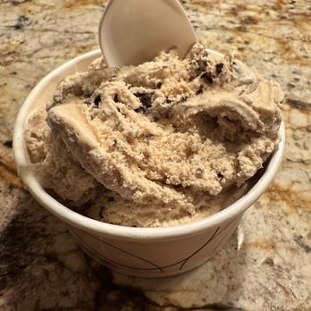Hallmark Drive-In - Coffee Oreo Ice Cream - Seafood Near Me - Old Lyme, Connecticut
