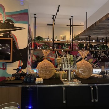 Temaki Bar Sushi - Inside - Sushi Bars Near Me - Encinitas, California Temaki Bar Sushi - Inside - Sushi Bars Near Me - Encinitas, California