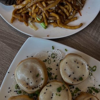 Dumpling Kitchen - Pan fried dumplings and chow mein - Chinese Near Me - San Francisco, California