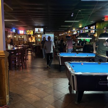 Lucky Lou's Tavern - Pool tables from the back - New American Near Me - Charlotte, North Carolina Lucky Lou's Tavern - Pool tables from the back - New American Near Me - Charlotte, North Carolina