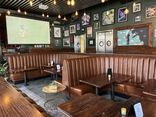 The Liberties DTLA by null