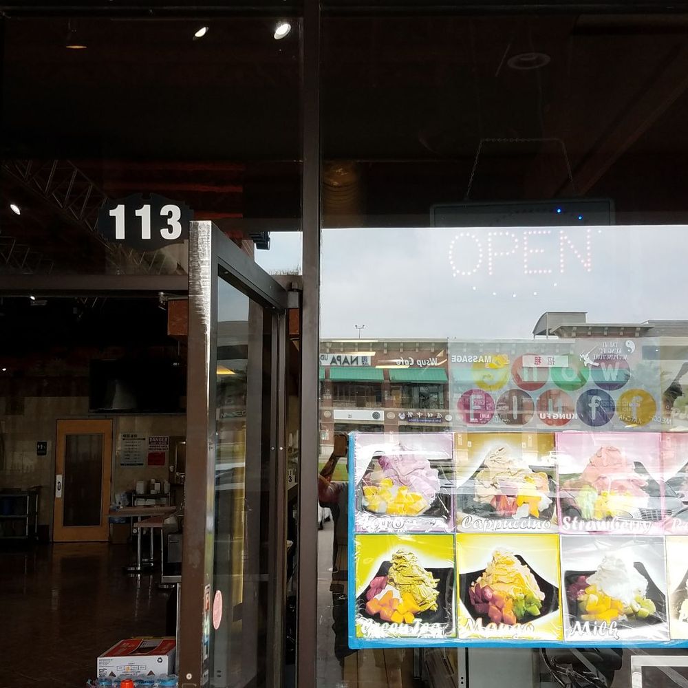 Chinatown - Restaurant was operating during CoVid19 lockdown back in April 2020. I posted my findings as how to support Chinatown - Landmarks & Historical Buildings Near Me - Houston, Texas