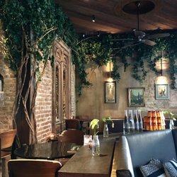 Basement on Market St - Cool decor