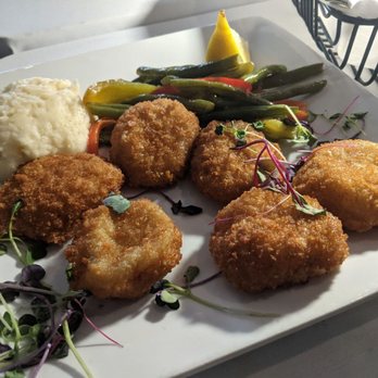Carlucci's Waterfront - Seafood Near Me - Mount Laurel, New Jersey