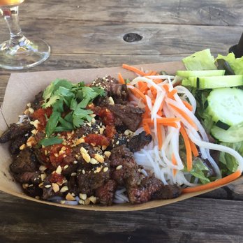 Da Nang Vietnamese Eatery - Steak noodle - Food Trucks Near Me - Eugene, Oregon Da Nang Vietnamese Eatery - Steak noodle - Food Trucks Near Me - Eugene, Oregon