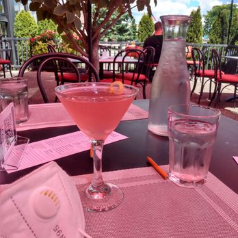 Beau's Grillery - Cosmo on the patio! (Wear your mask to get to the table and then you can take it off) - American Near Me - Bloomfield Hills, Michigan